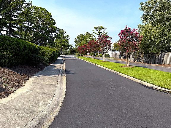 3rd image of 1 Coachtrail Ln