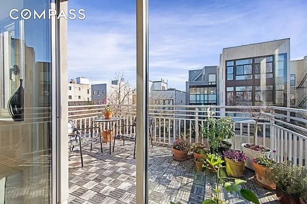 Sold by Compass | media 26