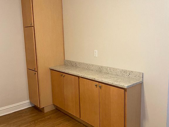 3rd image of 3948 N Bell Ave #1