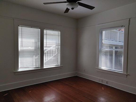 5th image of 129 Cedar St