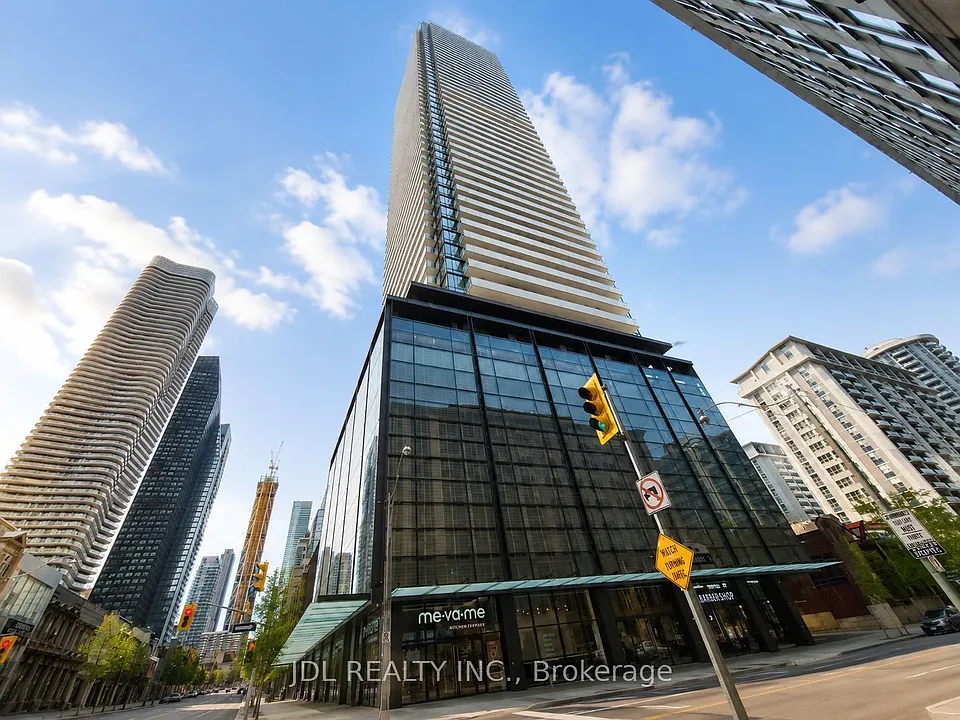 501 Yonge St #3502