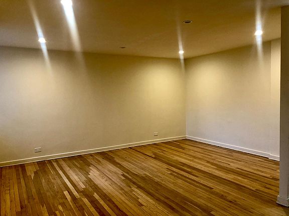 5th image of 15350 89th Ave APT 618