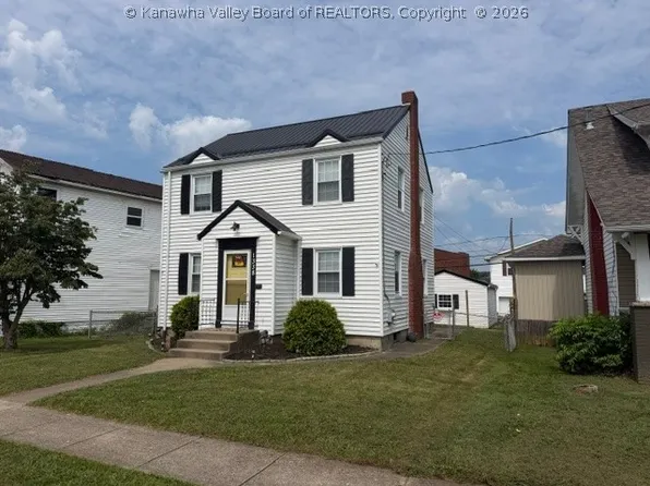 1338 Grosscup Ave, Dunbar, WV 25064