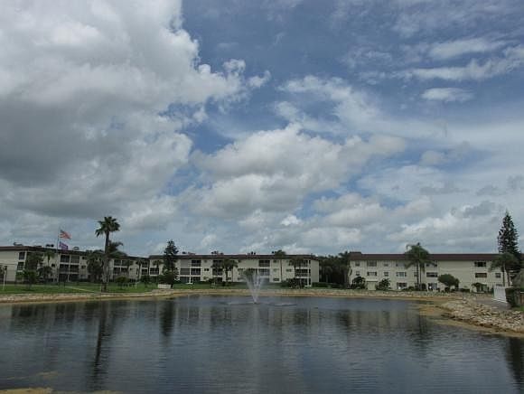Lake and fountain views