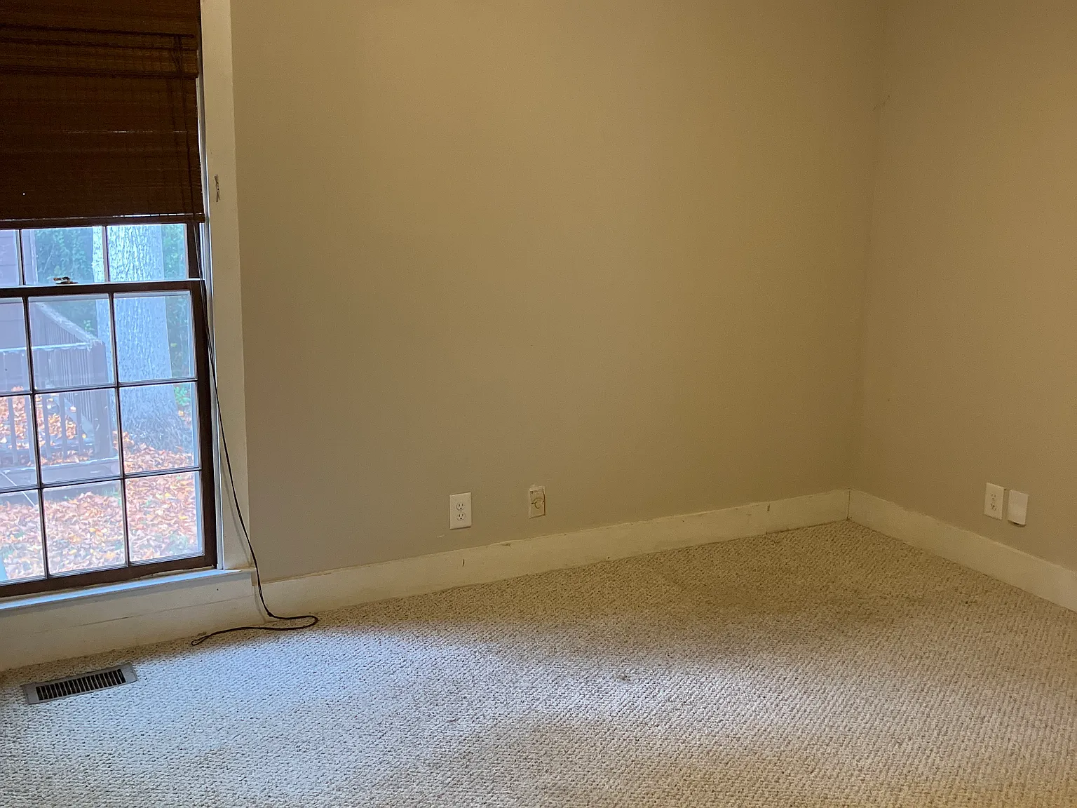 3 bed, 1.5 bath, 1120 sqft, $1,575 — Photo 3