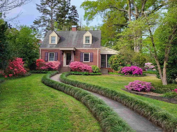 3203 Bedford Ave, Raleigh, NC 27607