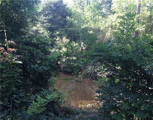 3rd image of 2413 Robertsdale Dr