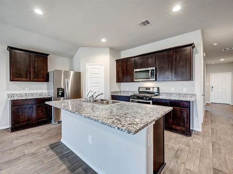 1710 Goose Island Ln — Photo 23