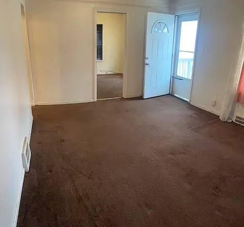 7635 Evergreen Ave — Photo 5
