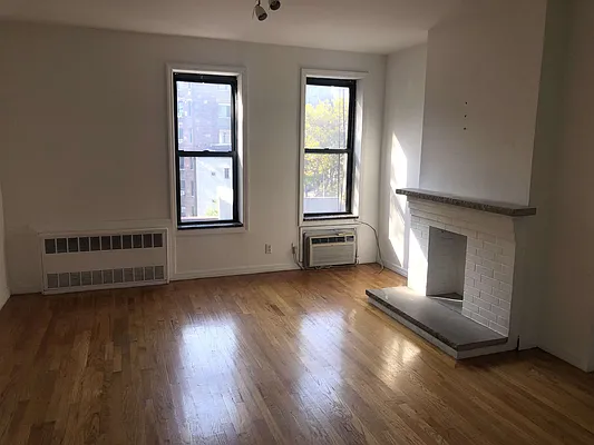 Rented by Waverly Realty Associates | media 10