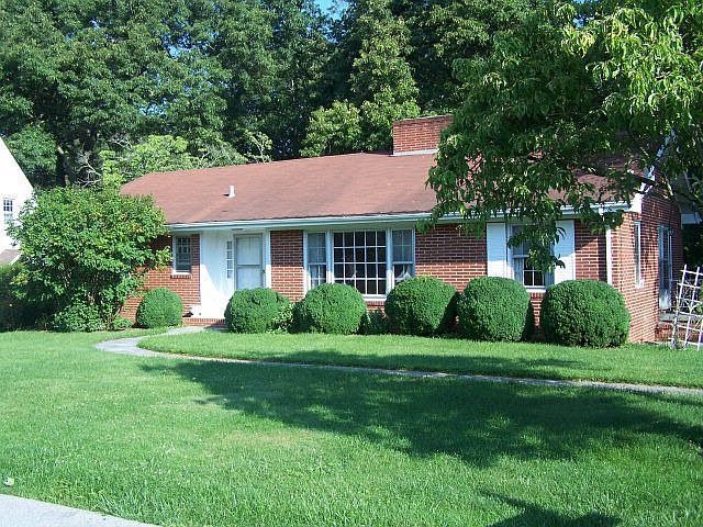 1st image of 163 Hill Dr