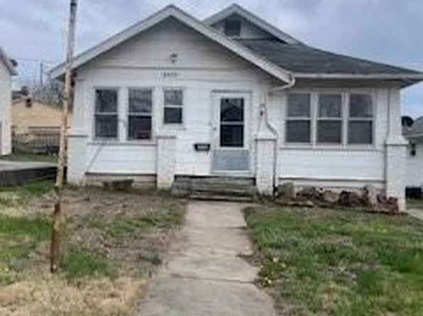 3030 Angelique St, Saint Joseph, MO 64501