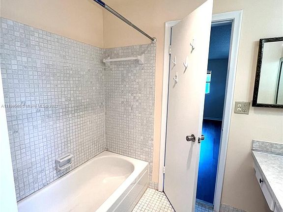 5th image of 403 SW Natura Ave APT F