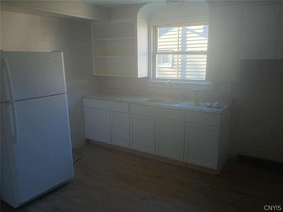 4th image of 53 Orchard St