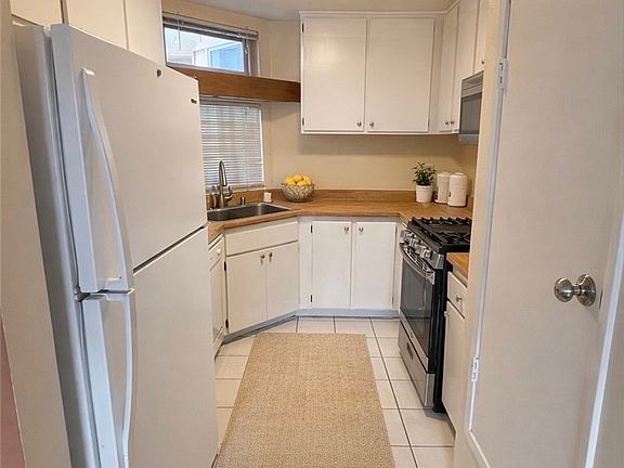 3rd image of 1766 Sinaloa Rd APT 177