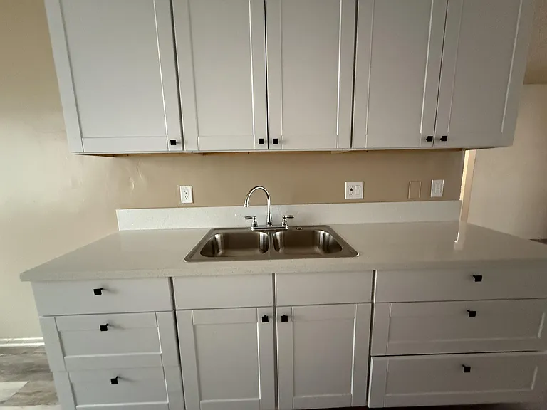 15319 S White Ave #M — Photo 6