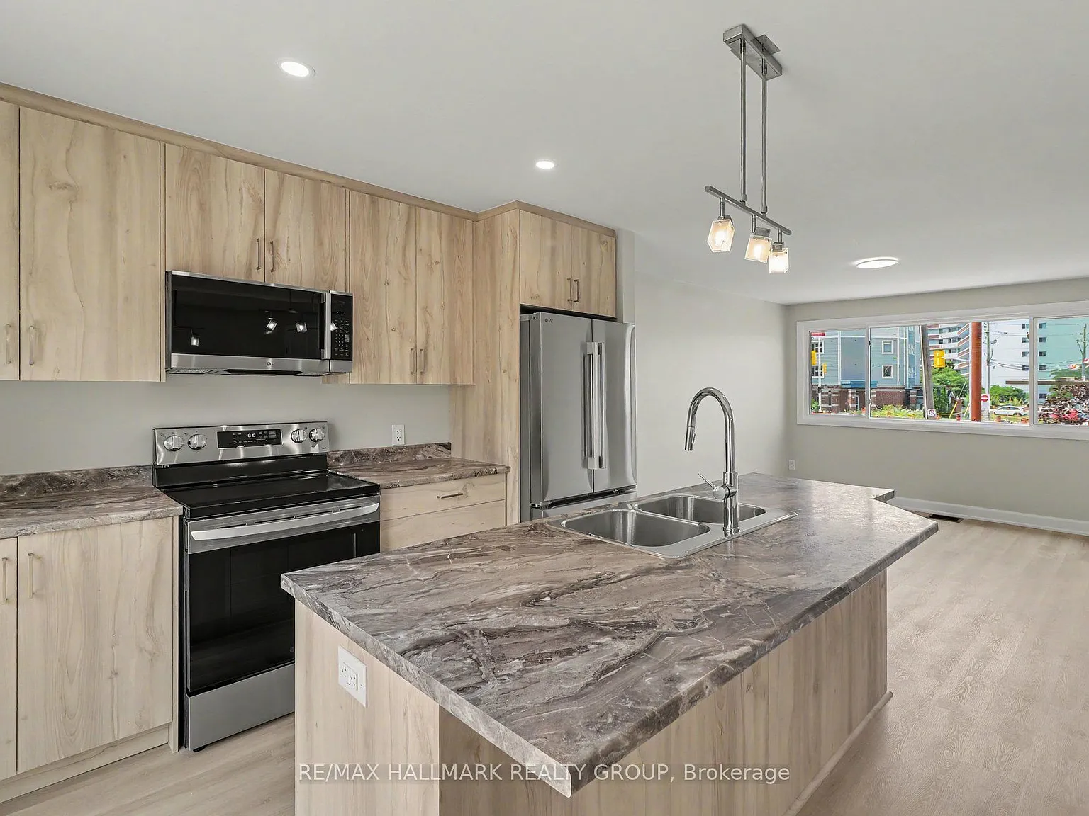 3 bed, $2,750 — Photo 4