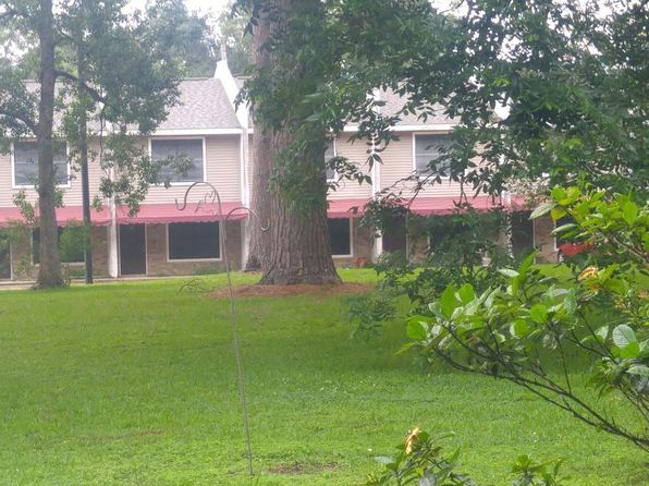 205 Pillette Rd APT D
