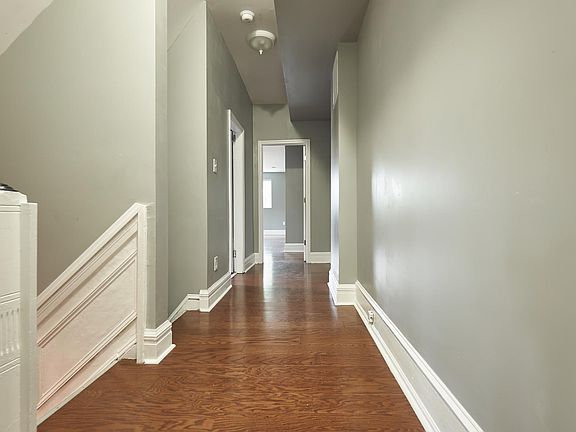 2nd image of 2265 N Park Ave