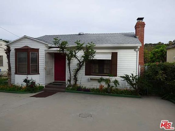 3rd image of 3631 Harriman Ave