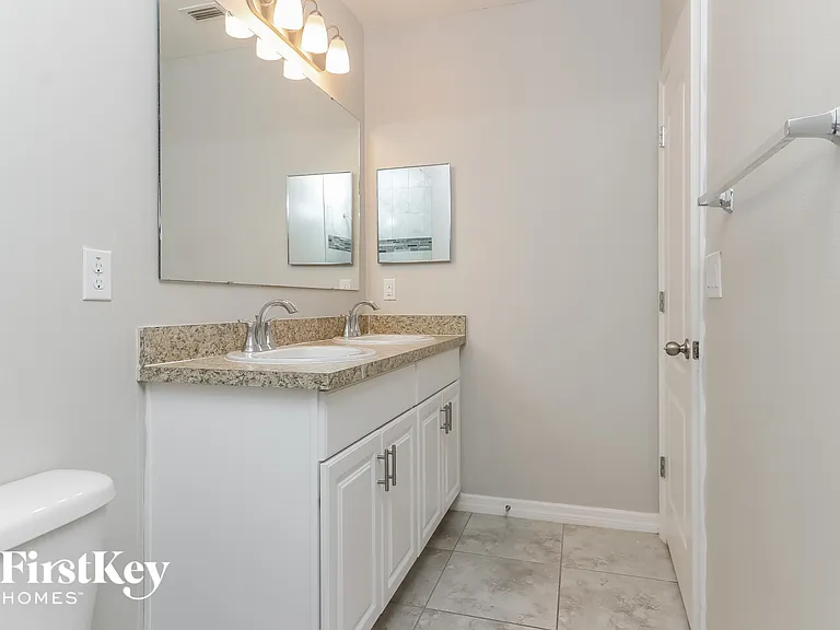 1810 SW Effland Ave — Photo 10