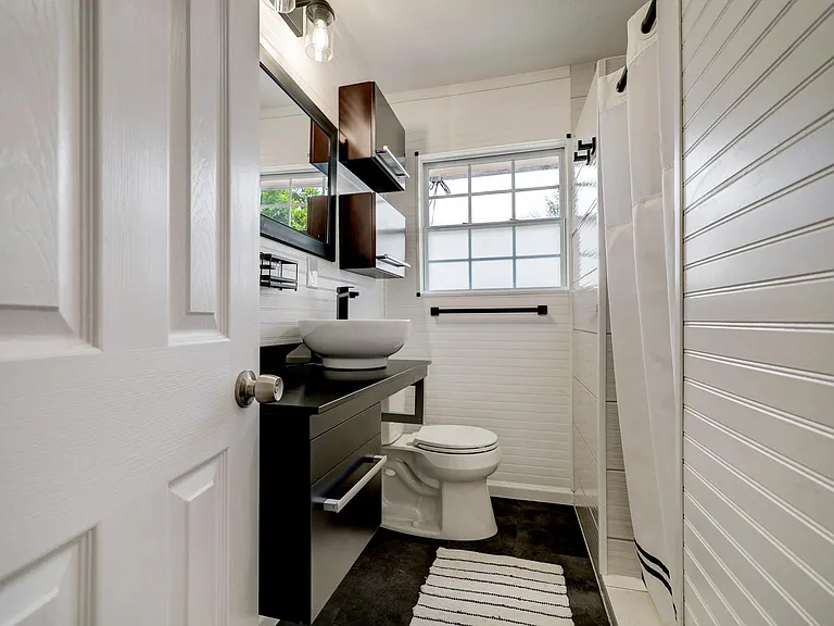 5819 Anaqua Dr — Photo 8