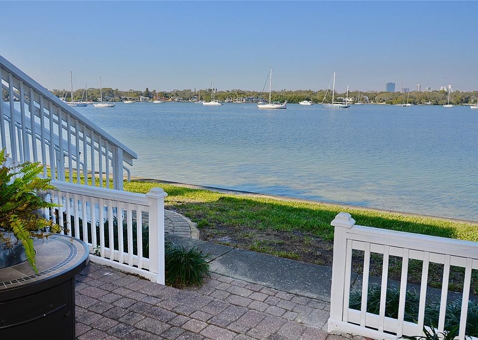 1st image of 205 POMPANO DRIVE SE #B
