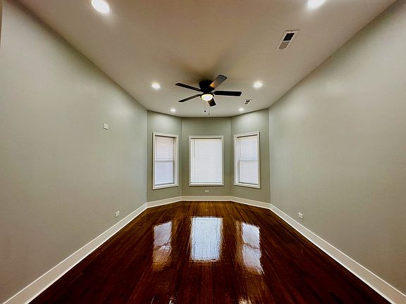 5th image of 4904 W Van Buren St