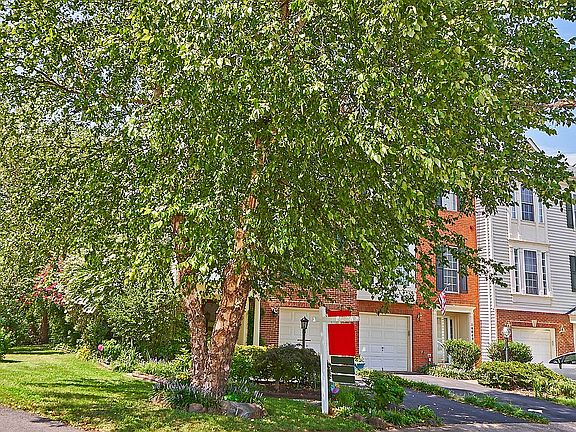 3rd image of 14447 Fowlers Mill Dr