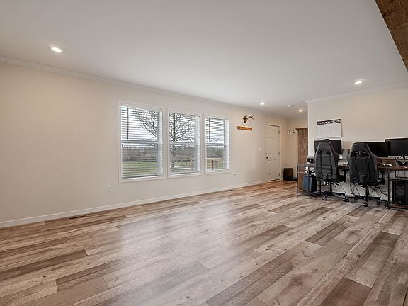 3rd image of 2196 Bethany Rd