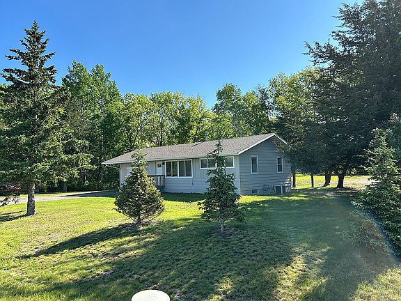3rd image of 3210 County Road 136 St