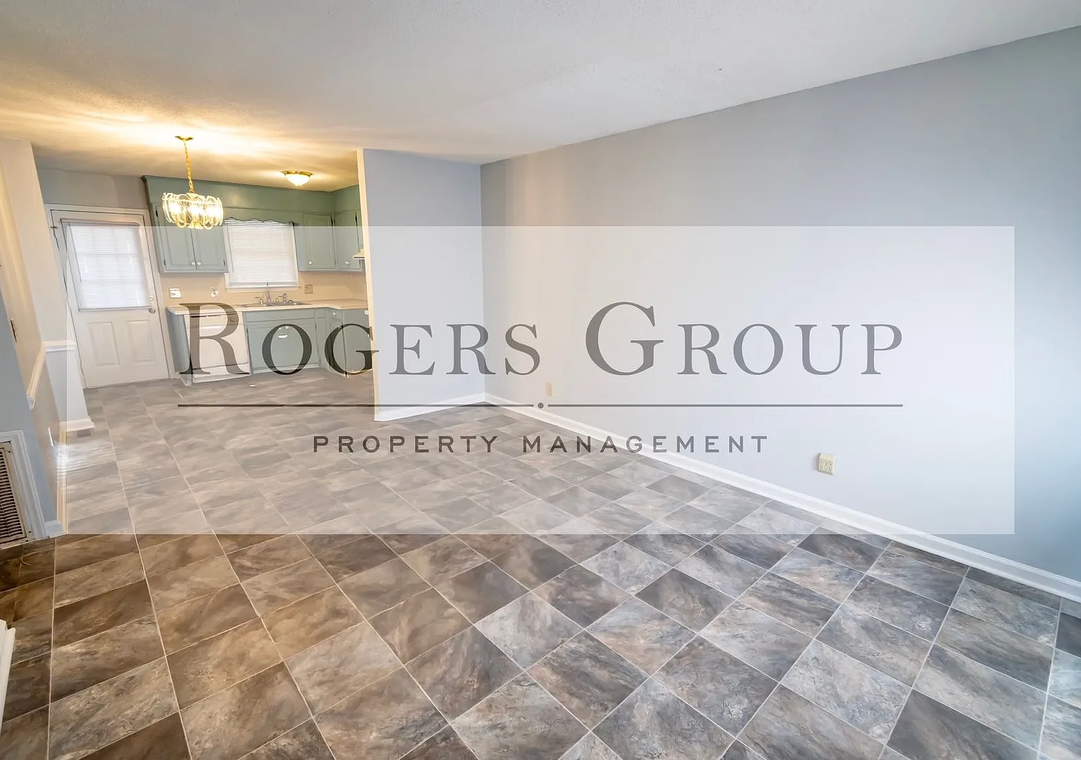 2 bed, 1.0 bath, 784 sqft, $795 — Photo 2