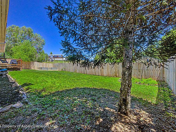 3rd image of 735 Finley Ln