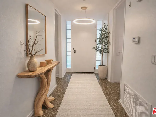 2131 Century Park Ln APT 212, Los Angeles, CA 90067