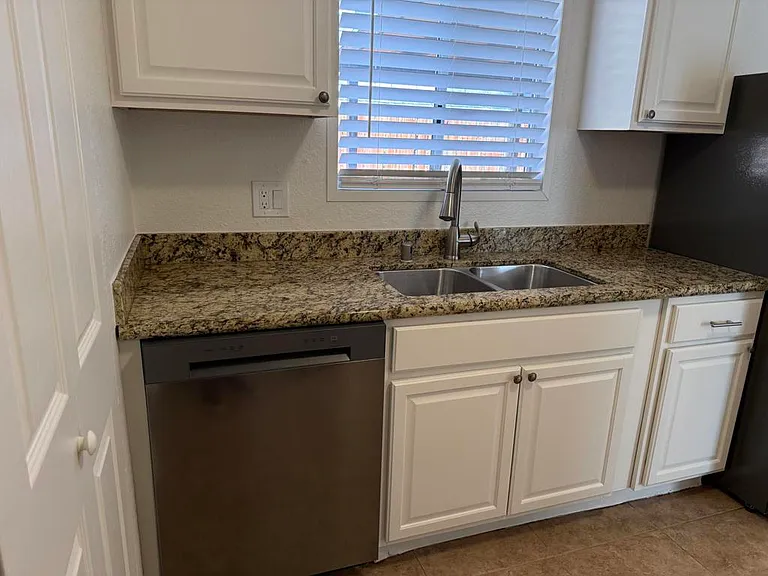 52395 Avenida Carranza — Photo 12