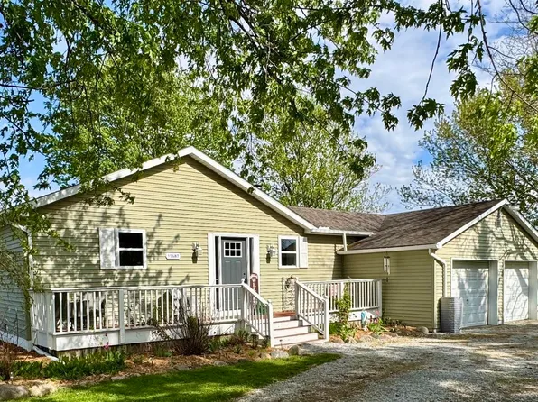 15687 Norman Rd, Lynn, MI 48097