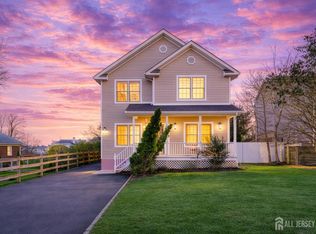 29 Tower Rd, Edison, NJ 08820