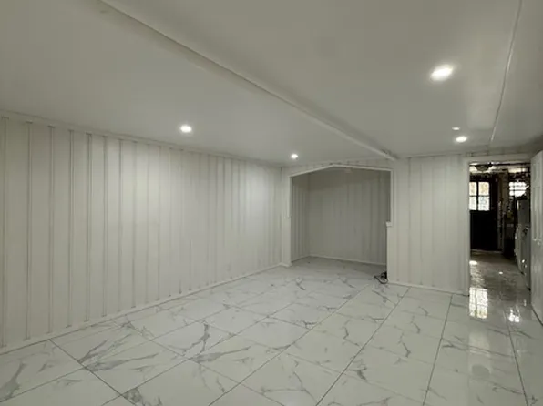 144-30 Jewel Avenue image 9 of 9