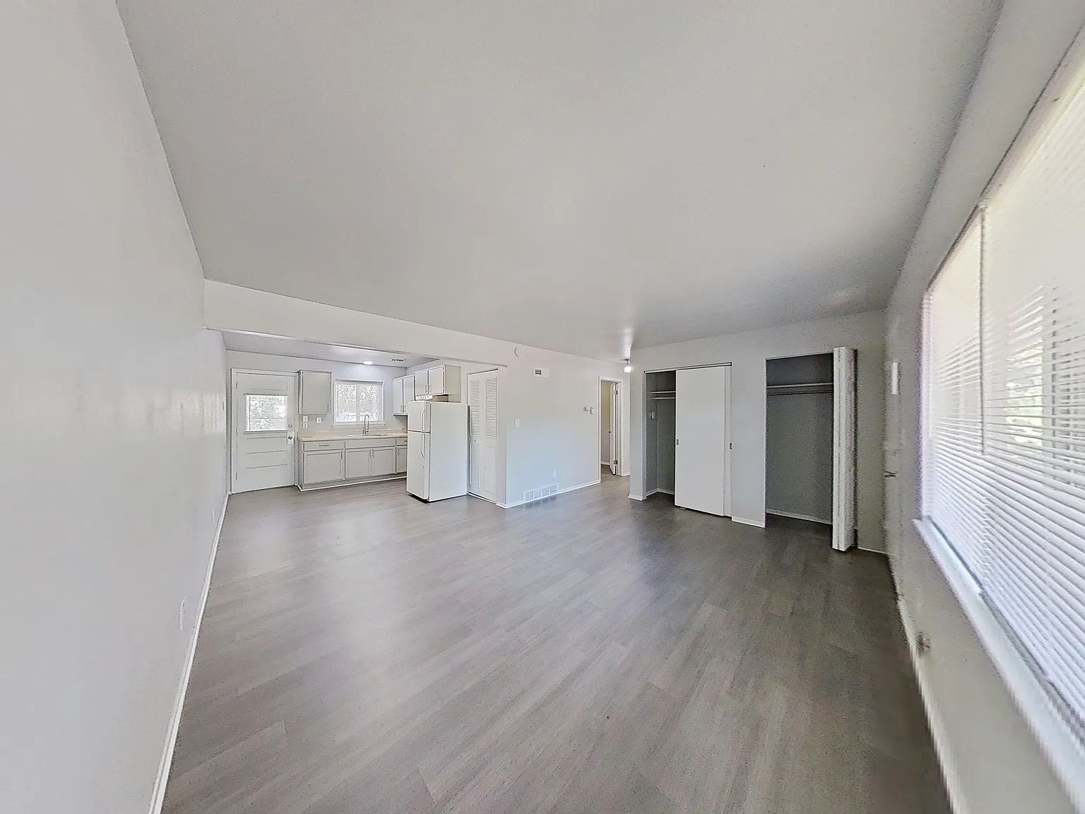 1 bed, 700 sqft, $900 — Photo 2