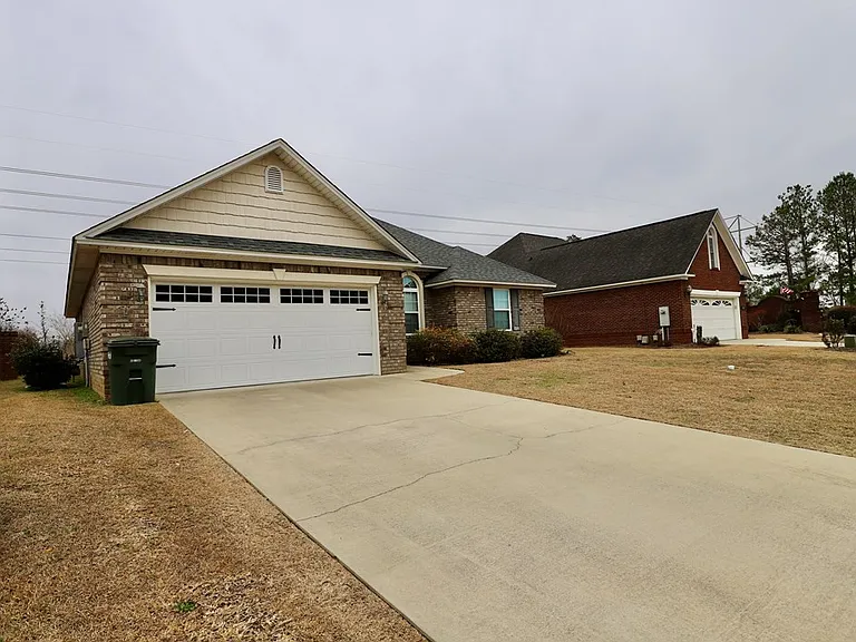 513 Waterlily Dr — Photo 2