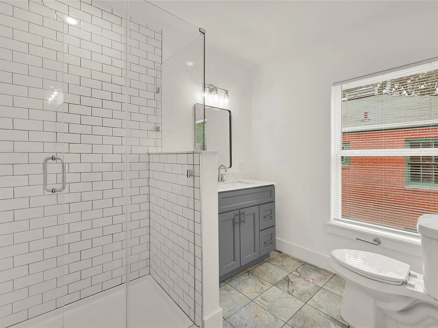 2 bed, 1.0 bath, 950 sqft, $1,625 — Photo 4