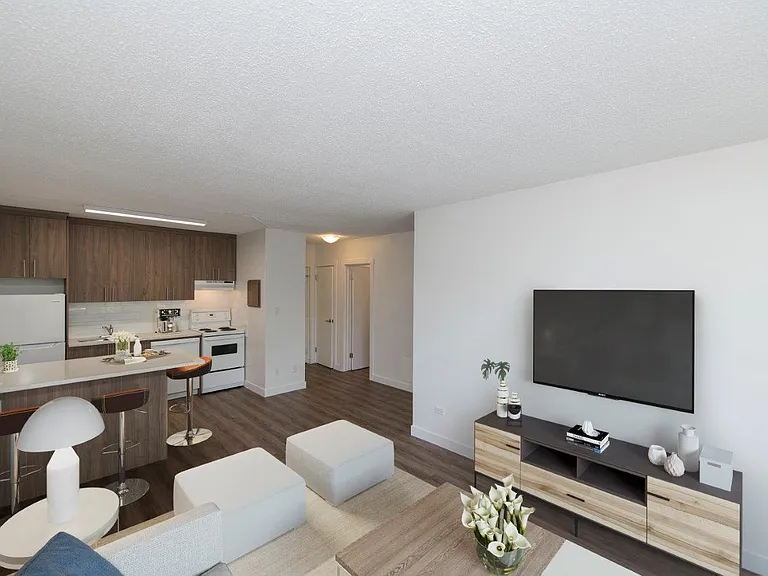 1440 Memorial Dr NW — Photo 6