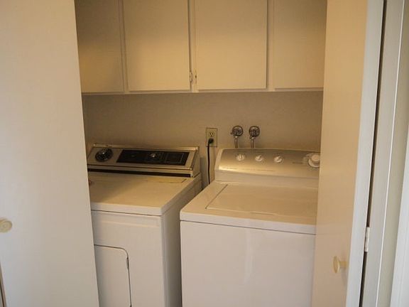 5th image of 418 Barnegat Ln
