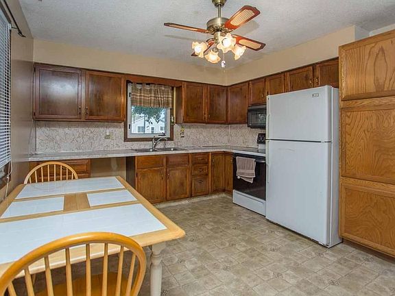 3rd image of 2541 Avenue I