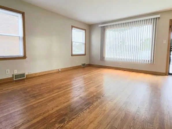 8826 W Capitol Dr, Milwaukee, WI 53222