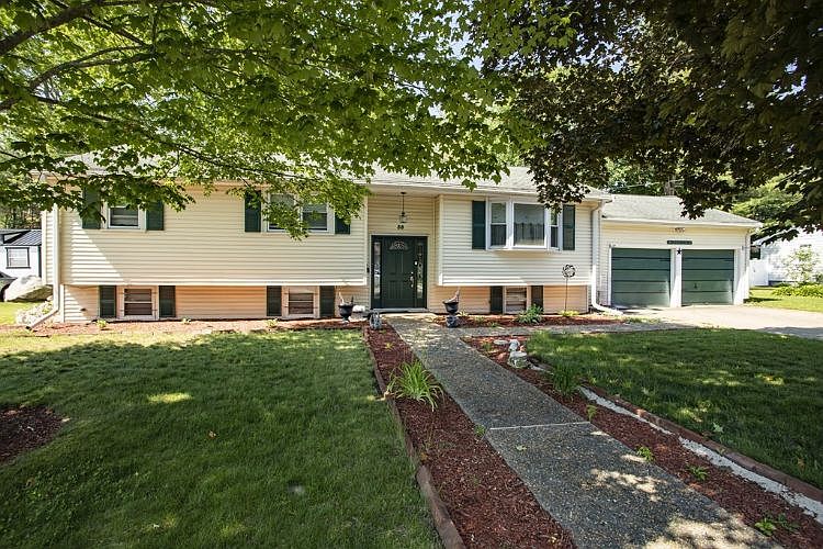 1st image of 39 Robbie Rd