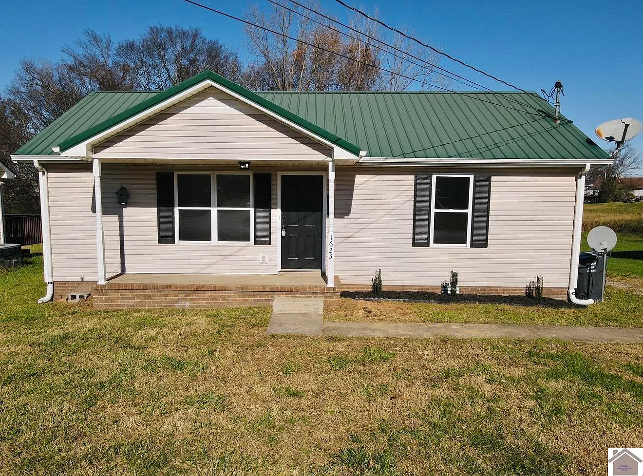 1623 Hannibal Dr photo 1