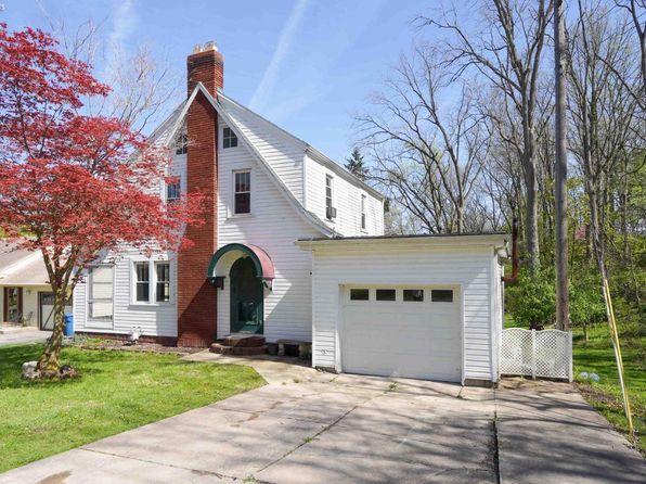 1807 Buckland Ave, Fremont, OH 43420
