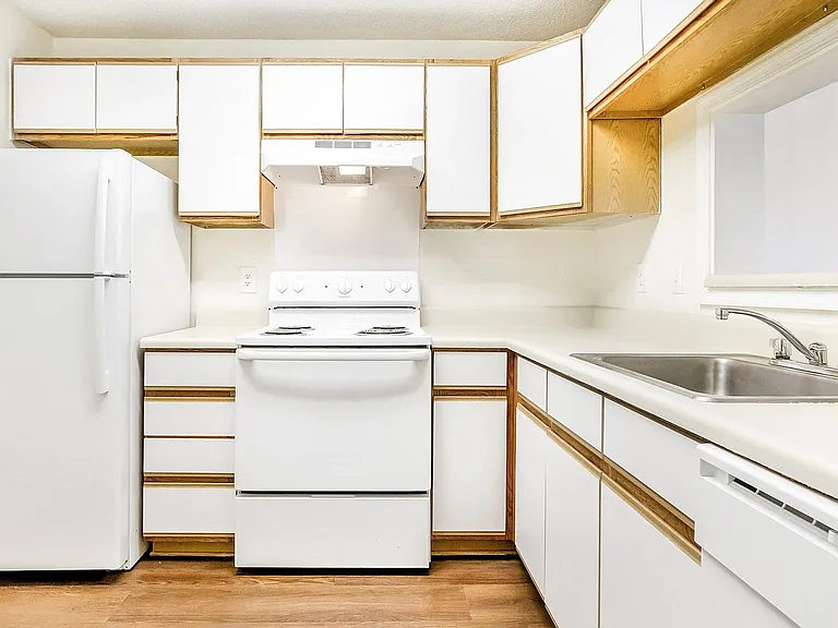 Autumn Ridge Apartments — Photo 14