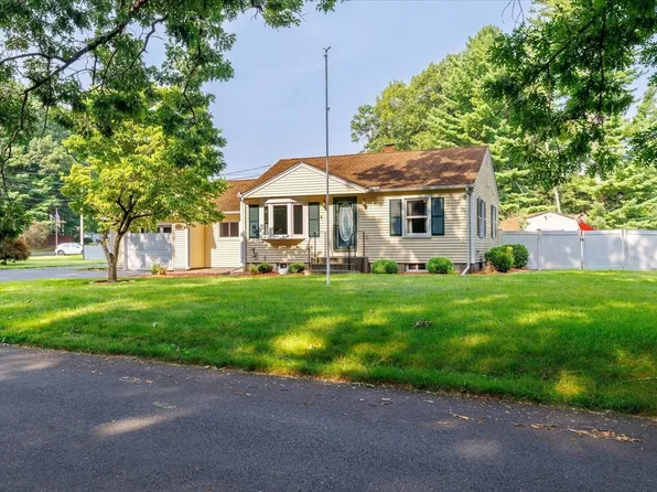 112 Dry Bridge Rd, Westfield, MA 01085